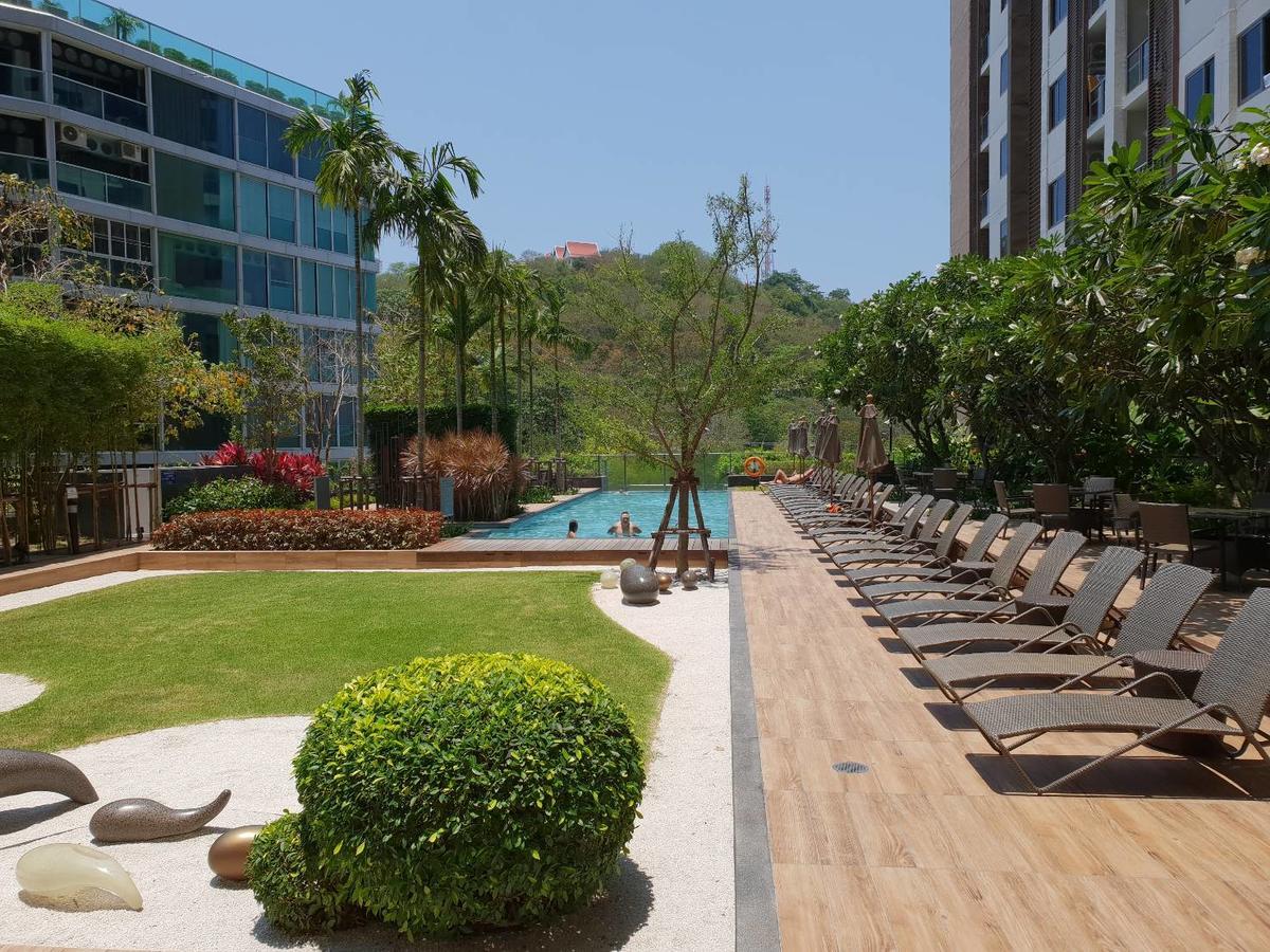 Unixx By Patsamon Apartment Pattaya Exterior photo